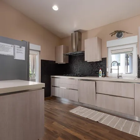 Toni & Julija Lejlighed *