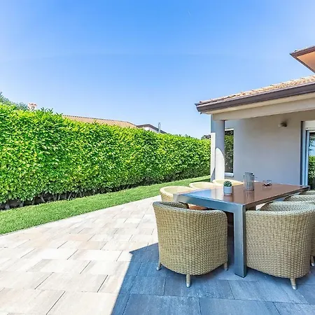 Toni & Julija Lejlighed *