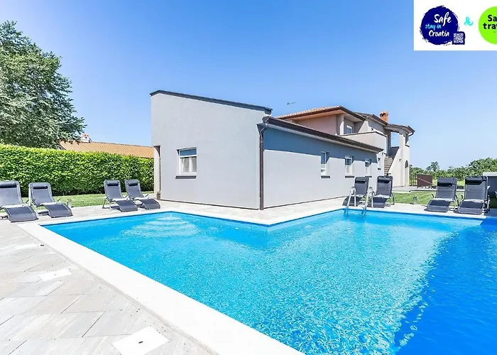 아파트 Toni & Julija