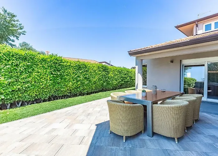 Toni & Julija 아파트 *