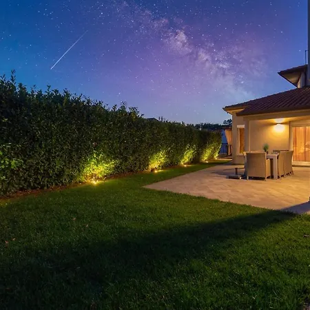 Toni & Julija Apartament *